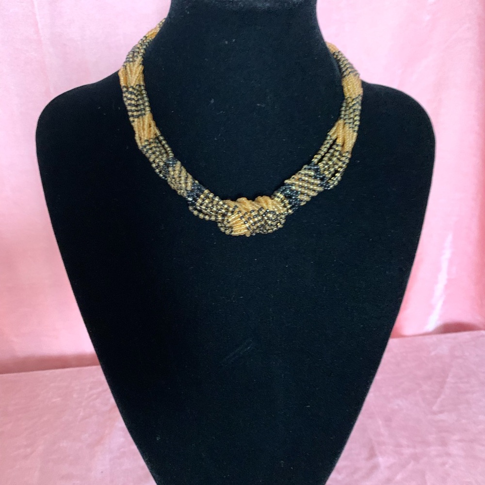 Beaded Twist Necklace in Gold and Black